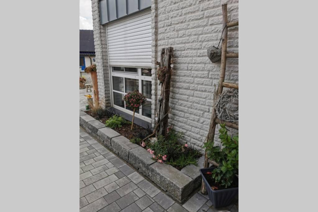 Schoene Ferien- Oder Monteurwohnung "Ausblick Storchennest" Schermbeck Esterno foto
