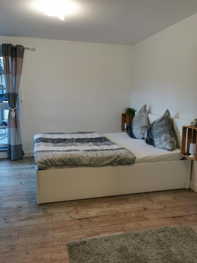 Schoene Ferien- Oder Monteurwohnung "Ausblick Storchennest" Schermbeck Esterno foto